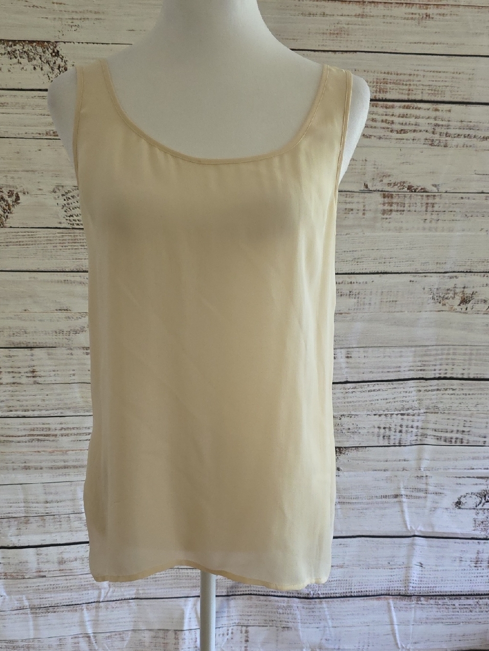 Emanuel Ungaro Cream  100% Silk Tank Top Sz4